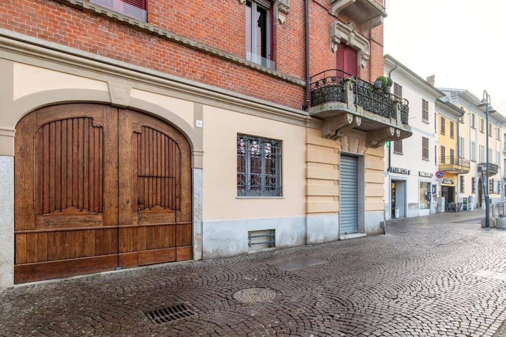 Al Castello Apartment Galliate Exterior photo